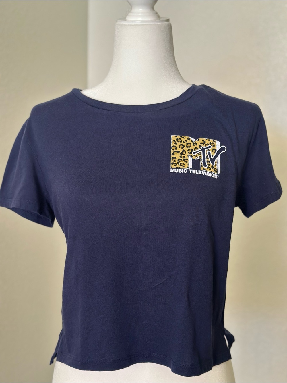 MTV Leopard Print Graphic Crop Top, Vintage T-Shirt, Music Lovers, Soft Cotton